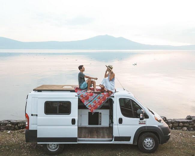 Van Life Hacks and Tips for Living on the Road - www.icecofreezesale.com