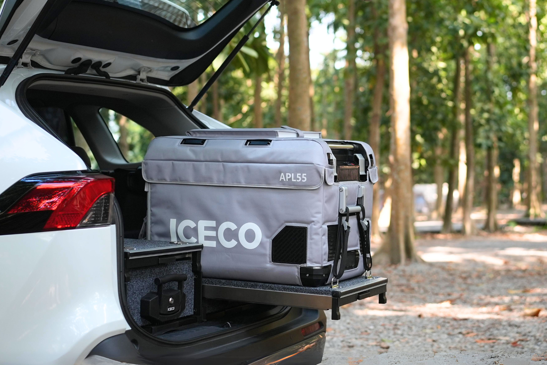 Outdoor Portable Fridge Insulated Covers: Yay or Nay?